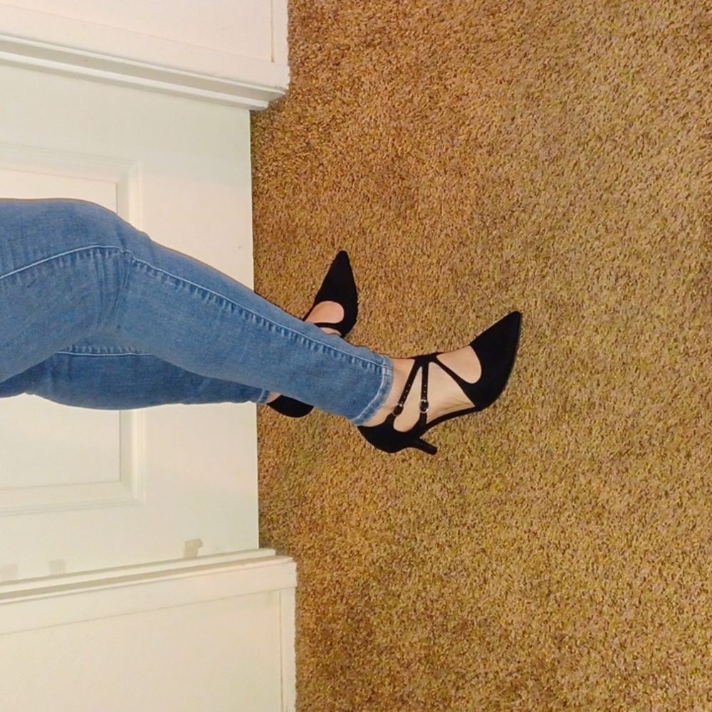 Heels - Picture 7 of 8